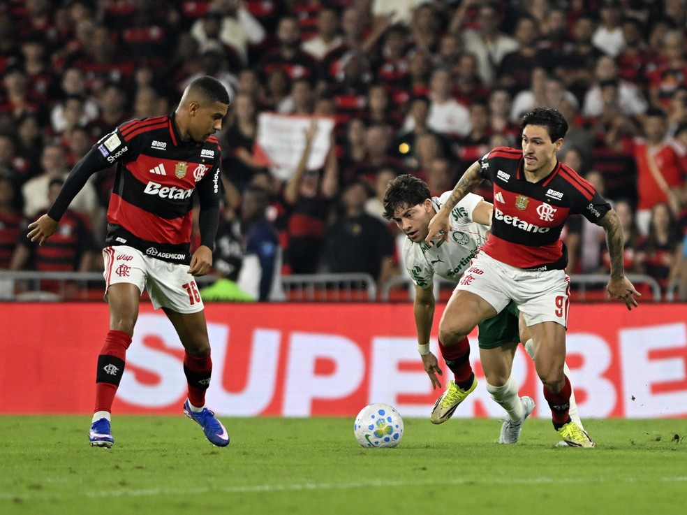 Pedro e Samuel Lino ocupam 1ª e 3ª colocações no ranking dos jogadores — Foto: André Durão