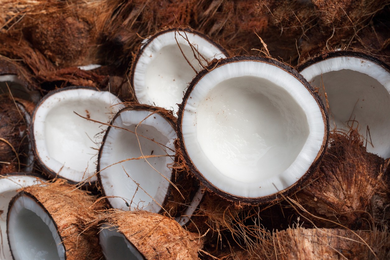 Coco: calorias, benefícios, vitaminas e tabela nutricional | Ge