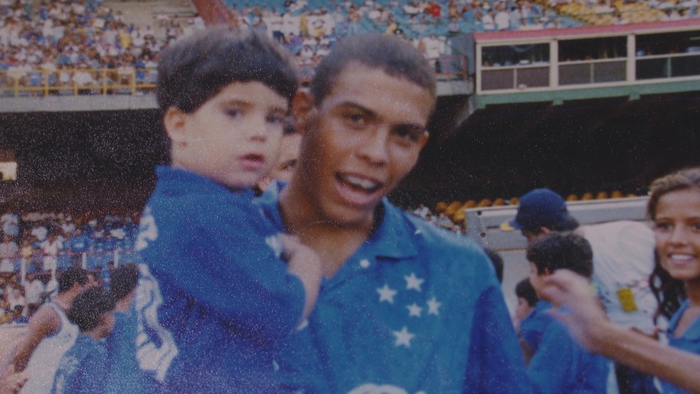 Qual a participação do Ronaldo Fenômeno no Cruzeiro?