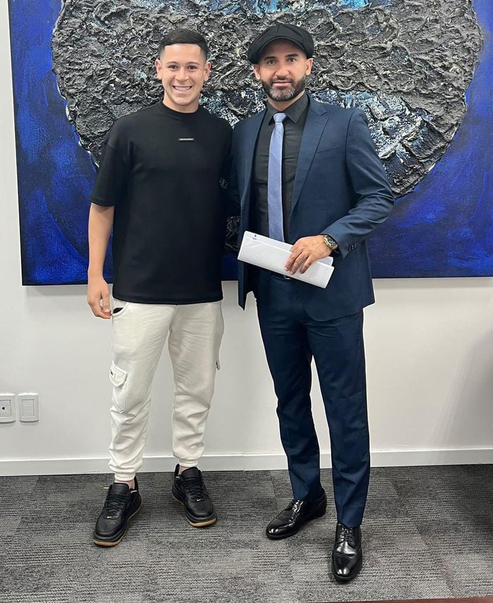 Zagueiro Natã e empresário Marcelo Pacheco — Foto: Arquivo pessoal