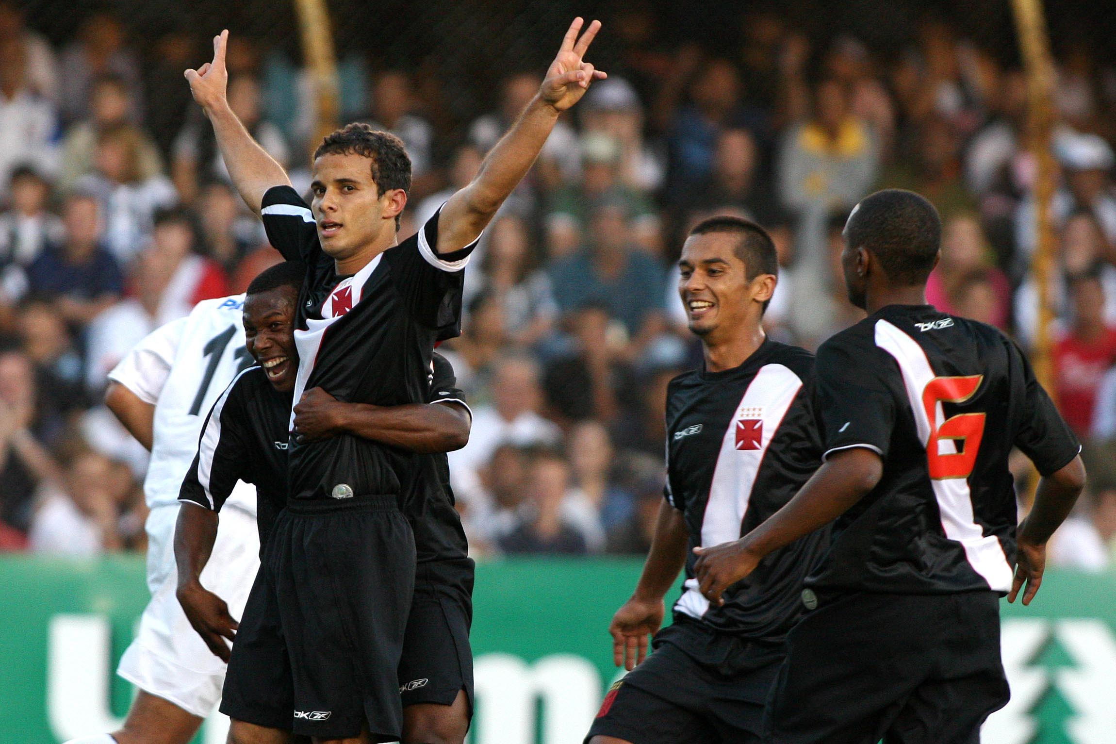 Renato Gaúcho e o Eco de 2006: Do Triunfo Inesquecível ao Grito de Socorro Cruzmaltino!