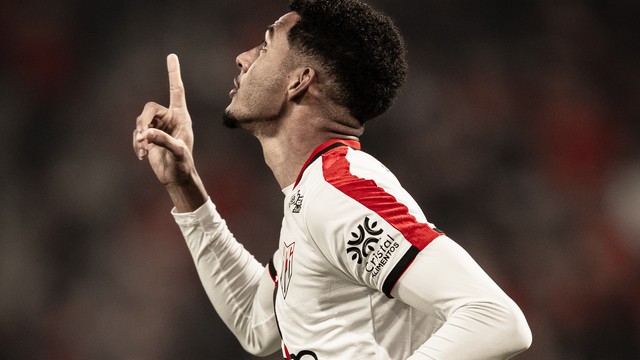 Alix marca para o Atlético contra Athletico na Série B