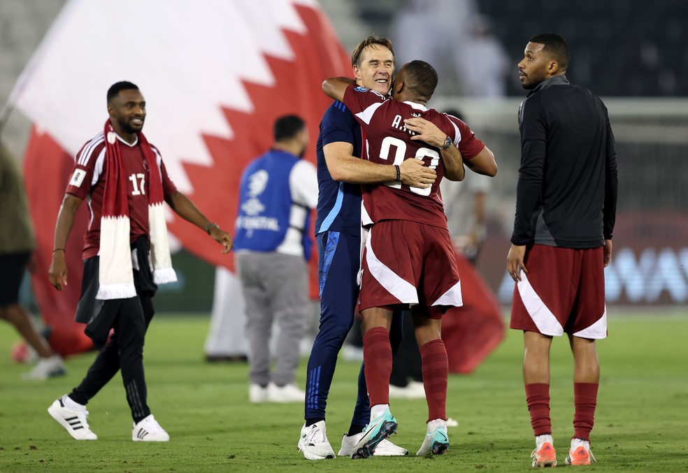 Jogadores do Catar celebram classificação para a Copa do Mundo