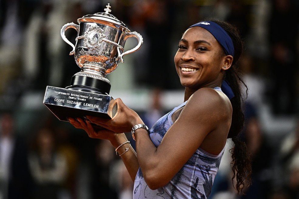Coco Gauff supera Sabalenka de virada e é campeã de Roland Garros pela  primeira vez | tênis | ge