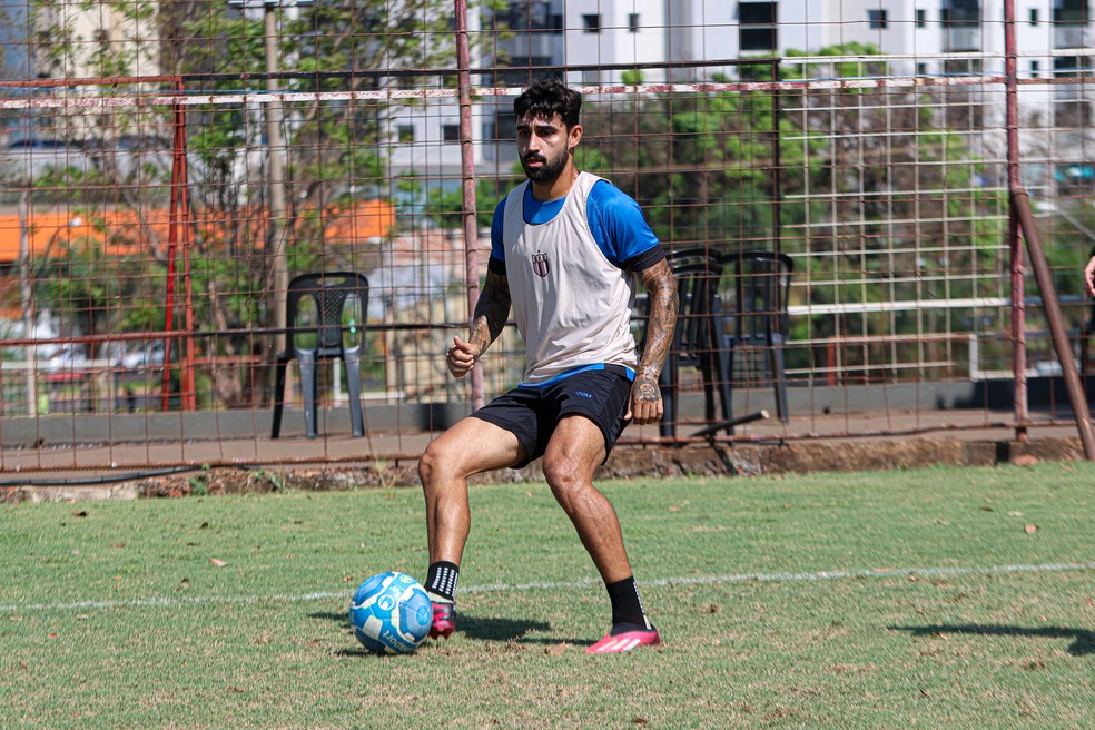 Titular em todos os jogos do Brasileirão, Victor Sá comemora boa