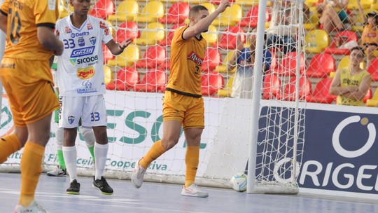 Sorocaba vence o Umuarama e assume a liderança provisória da Liga Futsal