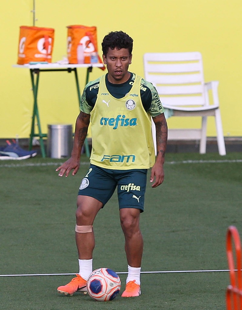 Palmeiras faz treino com bola, e Marcos Rocha festeja definição por ...
