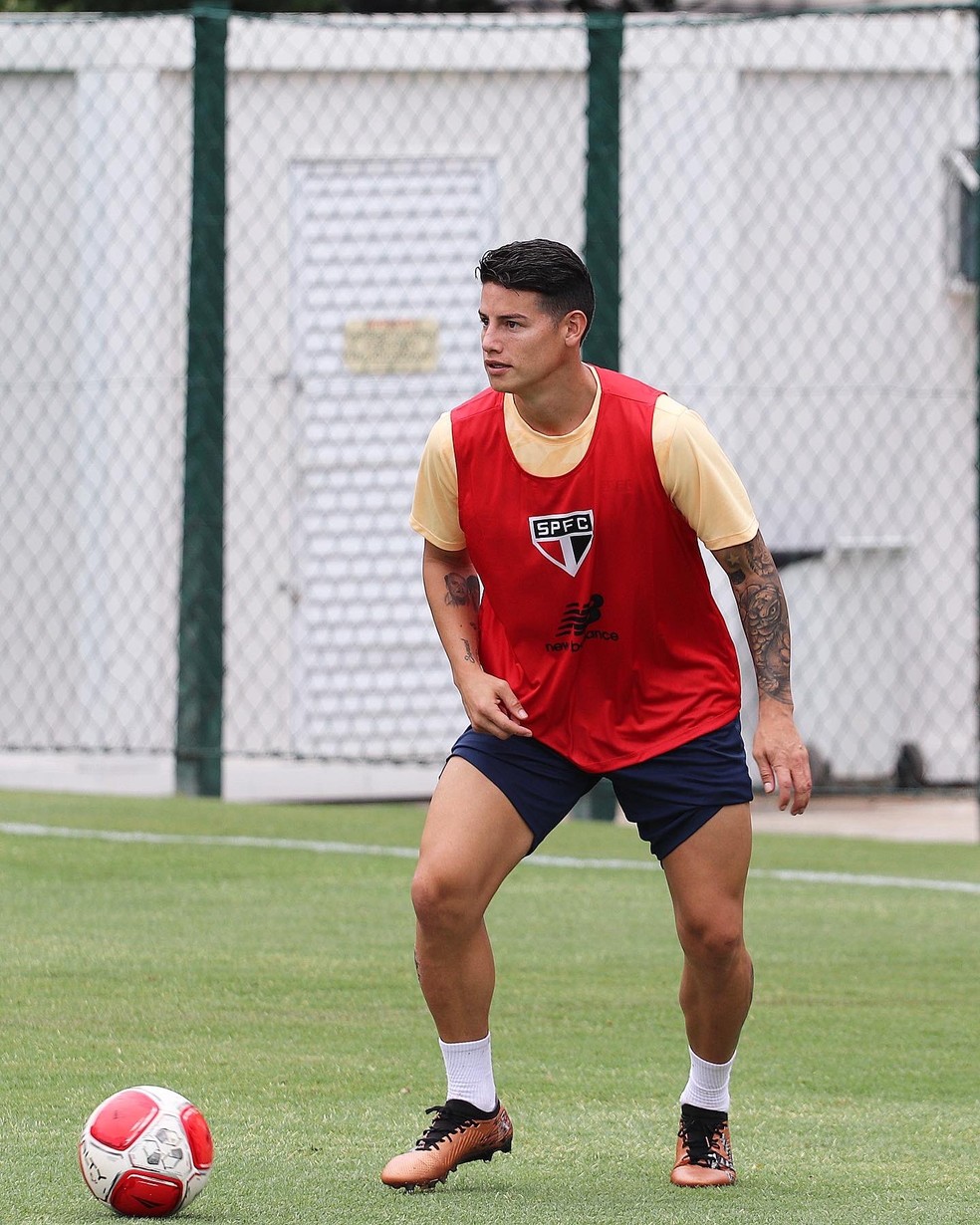 James Rodríguez em treino do São Paulo — Foto: Rubens Chiri/saopaulofc.net