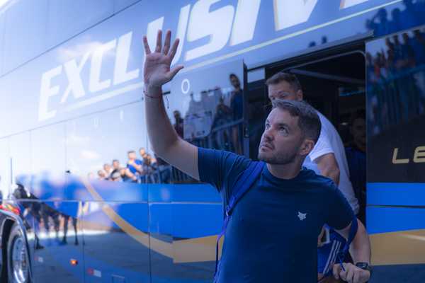 Larcamón enfrenta desafio no Cruzeiro com estreia de reforços após golpe duro