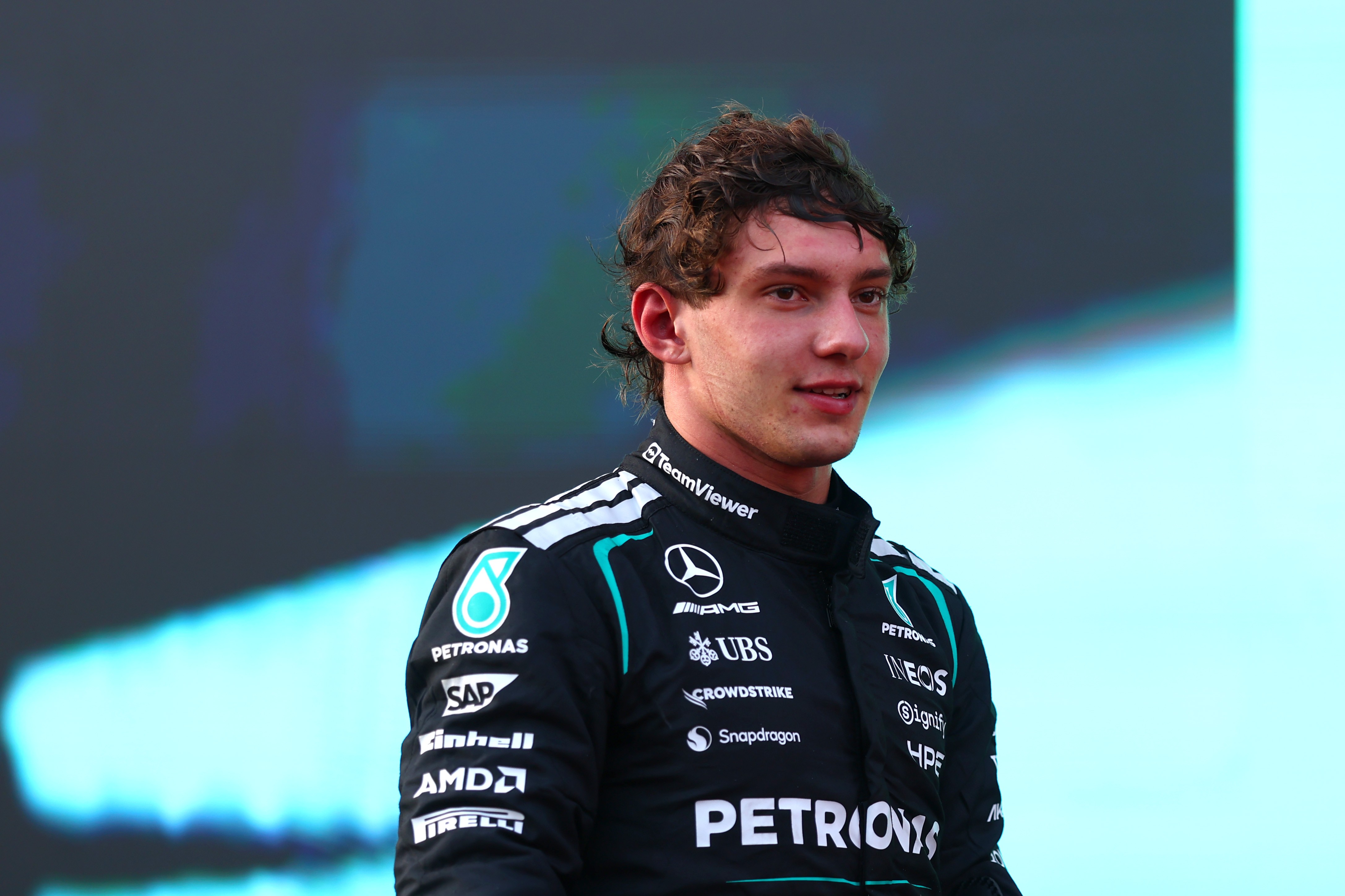 Antonelli fica fora do pódio pela 1ª vez em 2026 em corrida sem problemas mecânicos