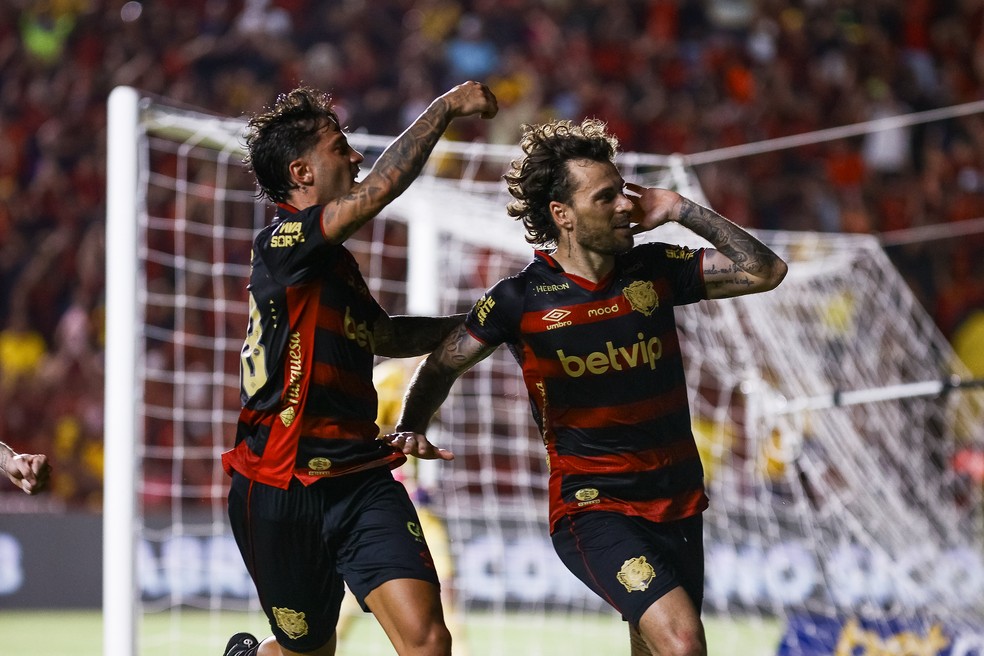 Lucas Lima brilhou contra o Santos e na Série B — Foto: Paulo Paiva / Sport Recife