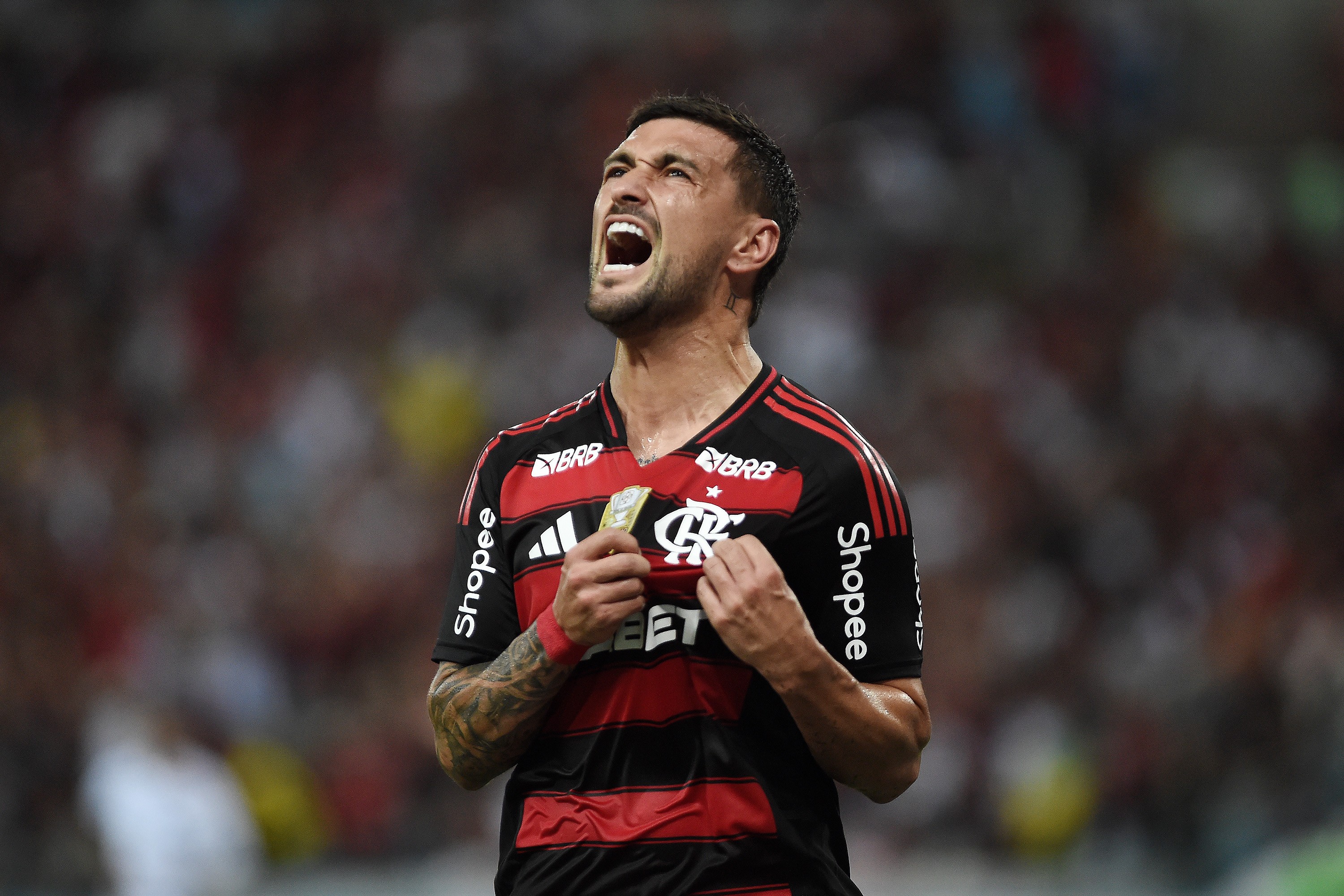 Arrascaeta se consolida como jogador mais decisivo do Flamengo no ano em que ganha concorrente 