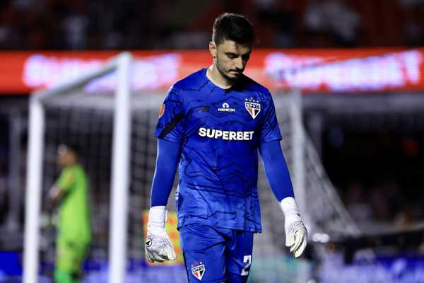 Aprendizado da Queda: São Paulo Busca Fortalecimento para Objetivos Grandes em 2022