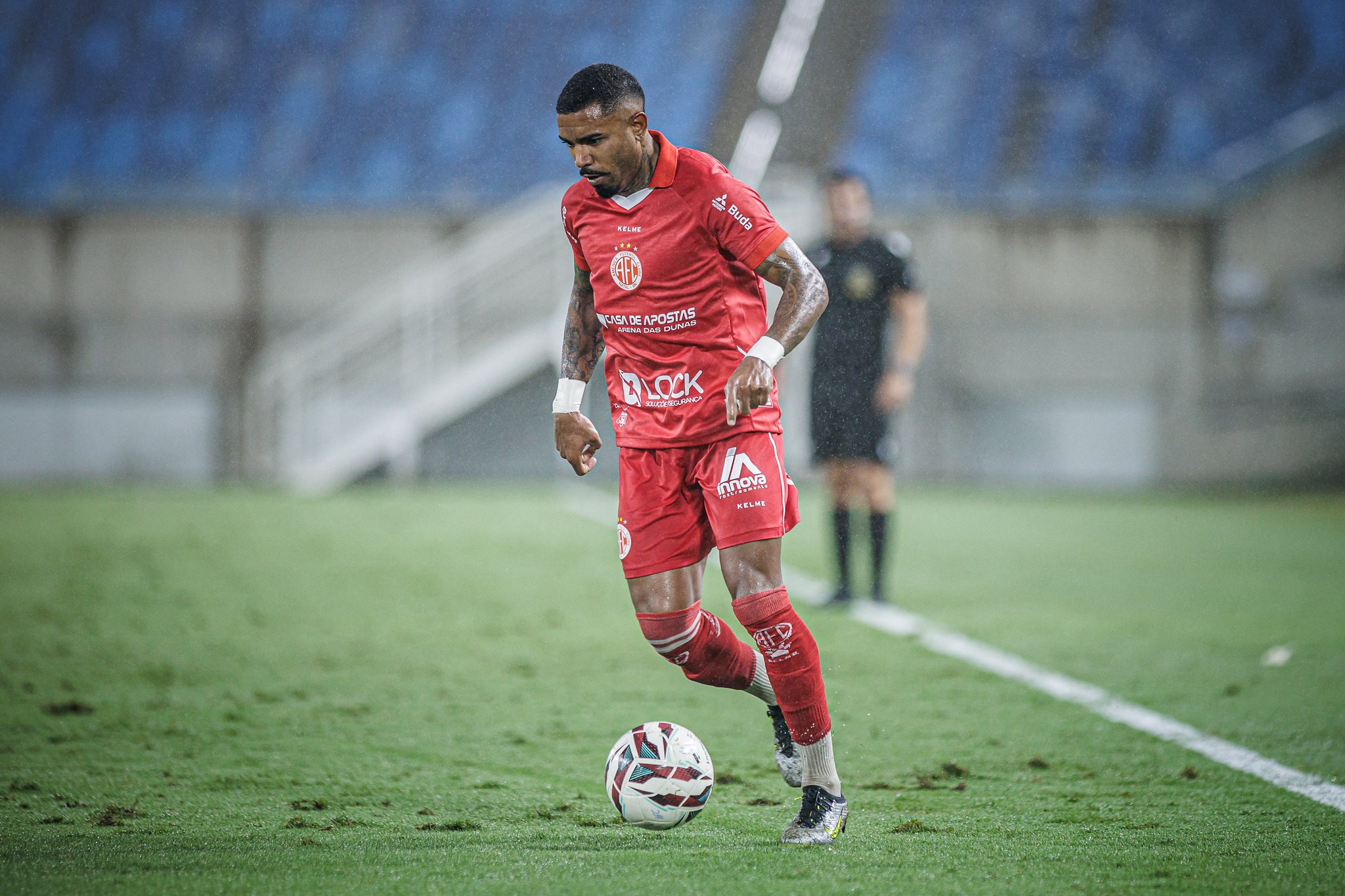 América-RN renova com lateral Evandro e anuncia novo auxiliar técnico