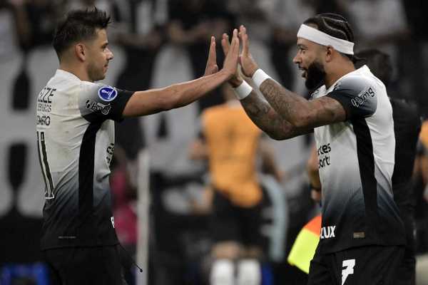 Como o Corinthians pode suprir ausência de Memphis no duelo contra o Flamengo.