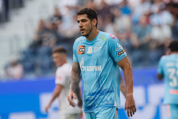 Palmeiras encaminha contratação de zagueiro de rival e fica distante de Nino!