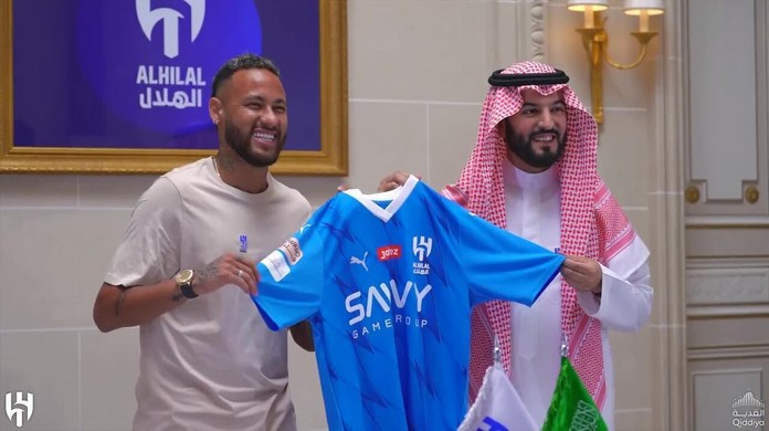 Quero ser um jogador global, diz Neymar sobre ida para o Al-Hilal