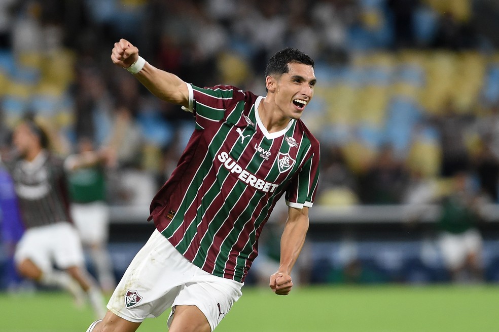 Fluminense renova com Kevin Serna até 2028 e afasta interesse estrangeiro