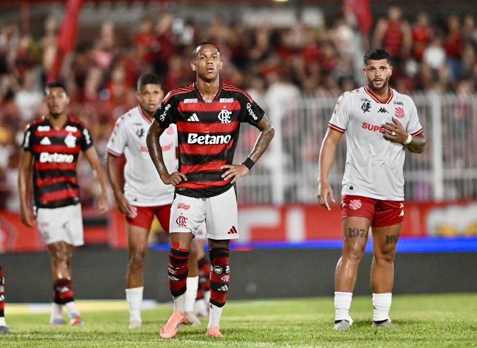 Wallace Yan em partida contra o Bangu � Foto: Andre Dur�o