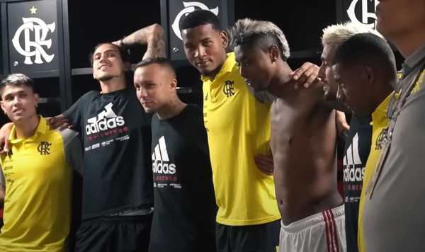 Jogadores do Flamengo lembram final do Carioca 2023 após placar de 2 a 0