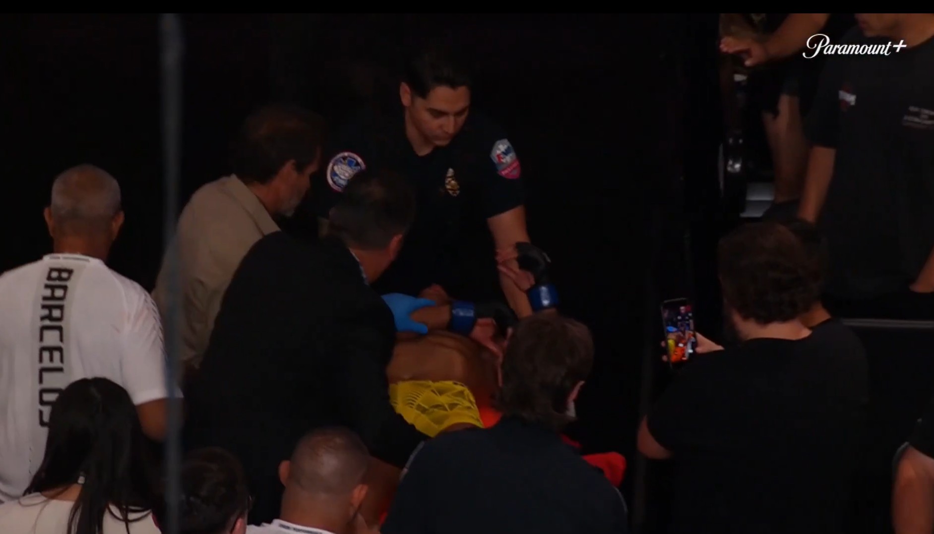 UFC: мексиканець Венс Герра Ком Раоні Барселос, Норма Дюмон Перде |