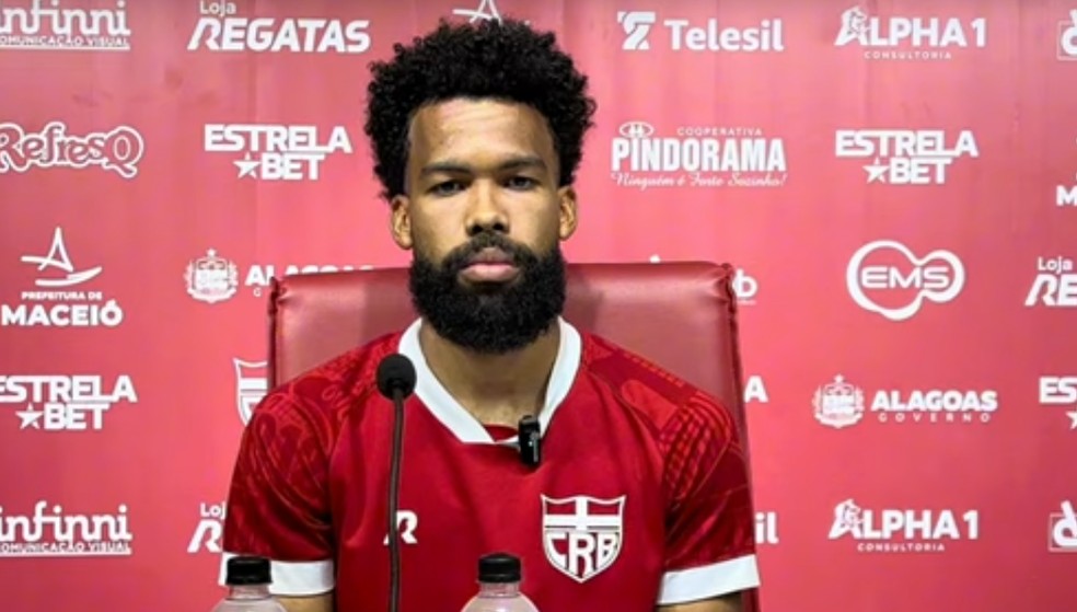 Falcão falou sobre a dificuldade do jogo para CRB e Goiás — Foto: CRB/Reprodução