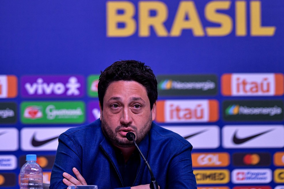 Arthur Elias concorre ao prêmio de melhor técnico no futebol feminino — Foto: Staff Images/CBF