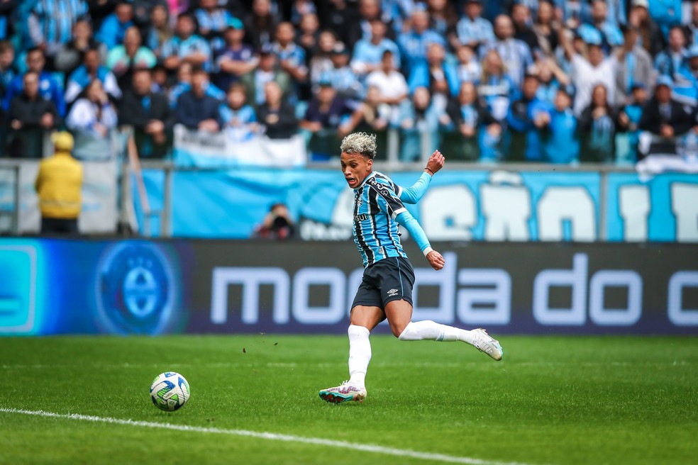 Bitello em jogo do Grêmio — Foto: Lucas Uebel/Grêmio