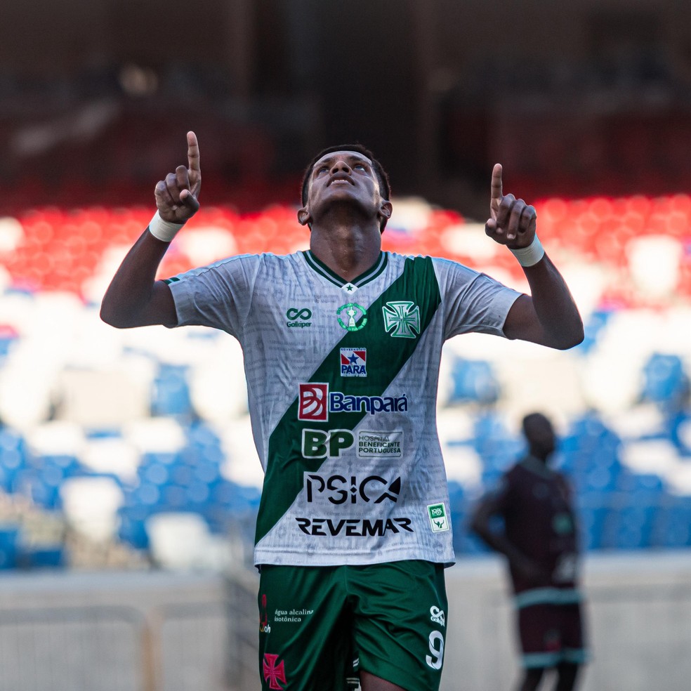 Alex Silva comemora gol marcado pela Tuna contra o Humaitá — Foto: William Pereira/Ascom Tuna