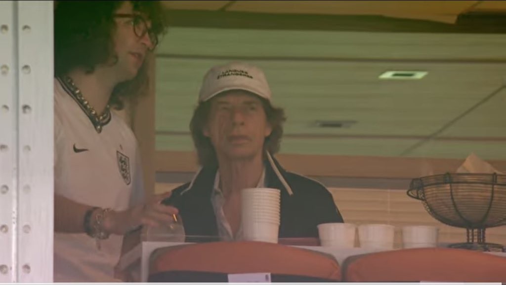 Mick Jagger vai à jogo da Inglaterra na Copa e web reage: "It's not coming home"