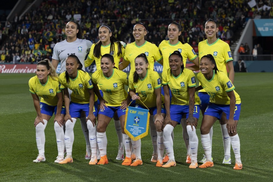 Seleção Brasileira feminina nunca perdeu em estreias de Copa do