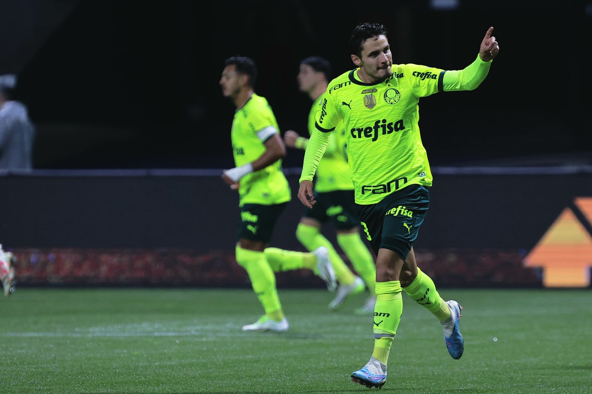Atuações do Palmeiras: Veiga decide e garante três pontos; dê suas notas