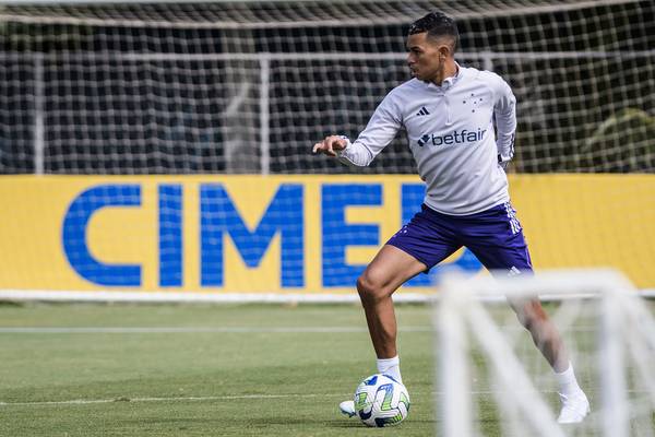 Cruzeiro: com contratos, Fernando Henrique e Machado avaliam situações de mercado