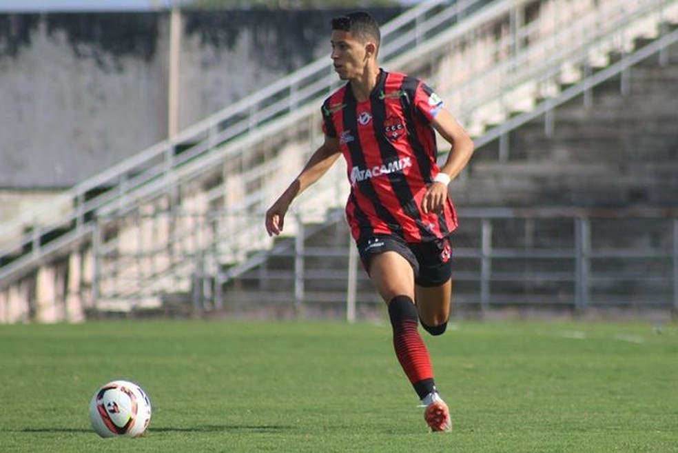 Allefe, autor de um dos gols da vit�ria do Confian�a-PB contra a Picuiense � Foto: Divulga��o / Confian�a-PB