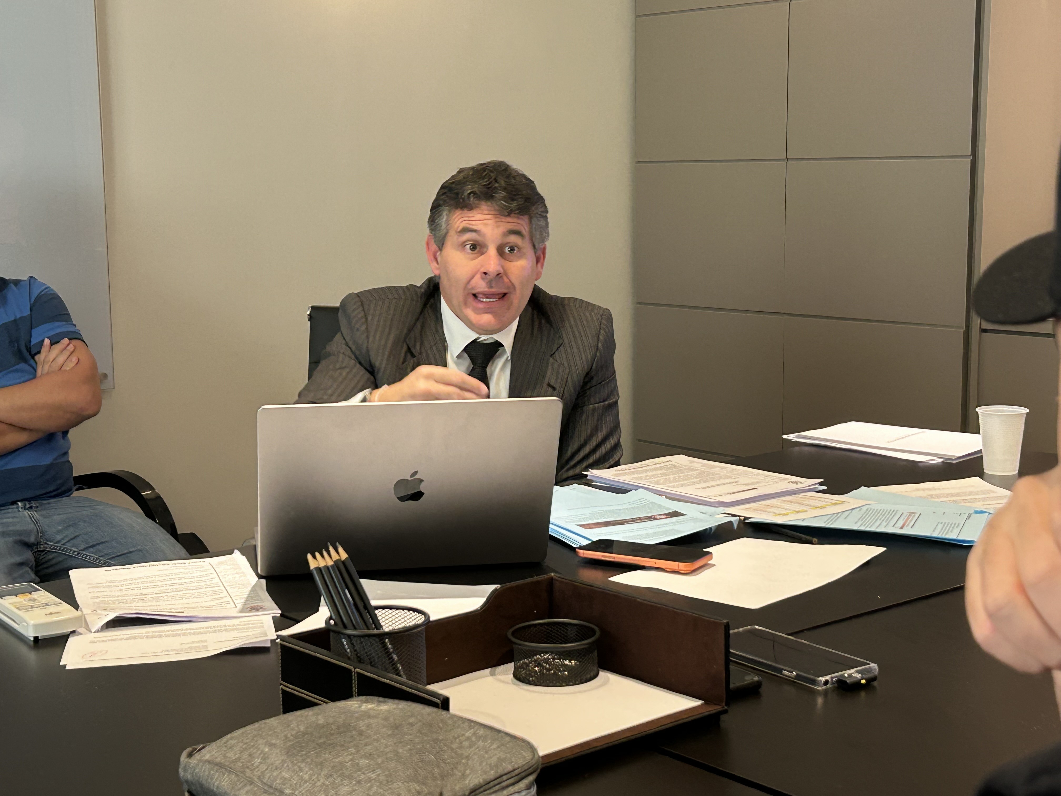 BOMBA: Auditoria aponta desvios na gestão da Nike, e vice do Corinthians rebate acusações