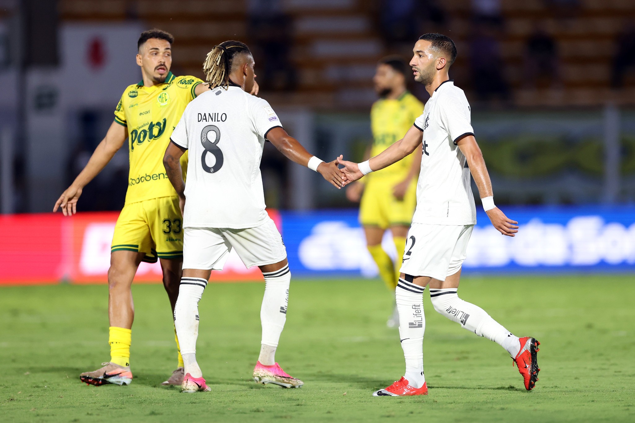Ziyech deixa boa impressão em estreia pelo Botafogo e aumenta opções de Tite