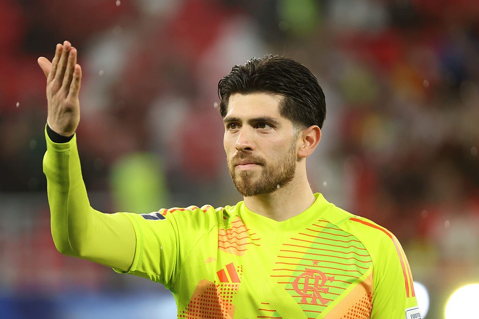 Rossi cometeu falha crucial em derrota do Flamengo � Foto: Tnani Badreddine/DeFodi Images/DeFodi via Getty Images