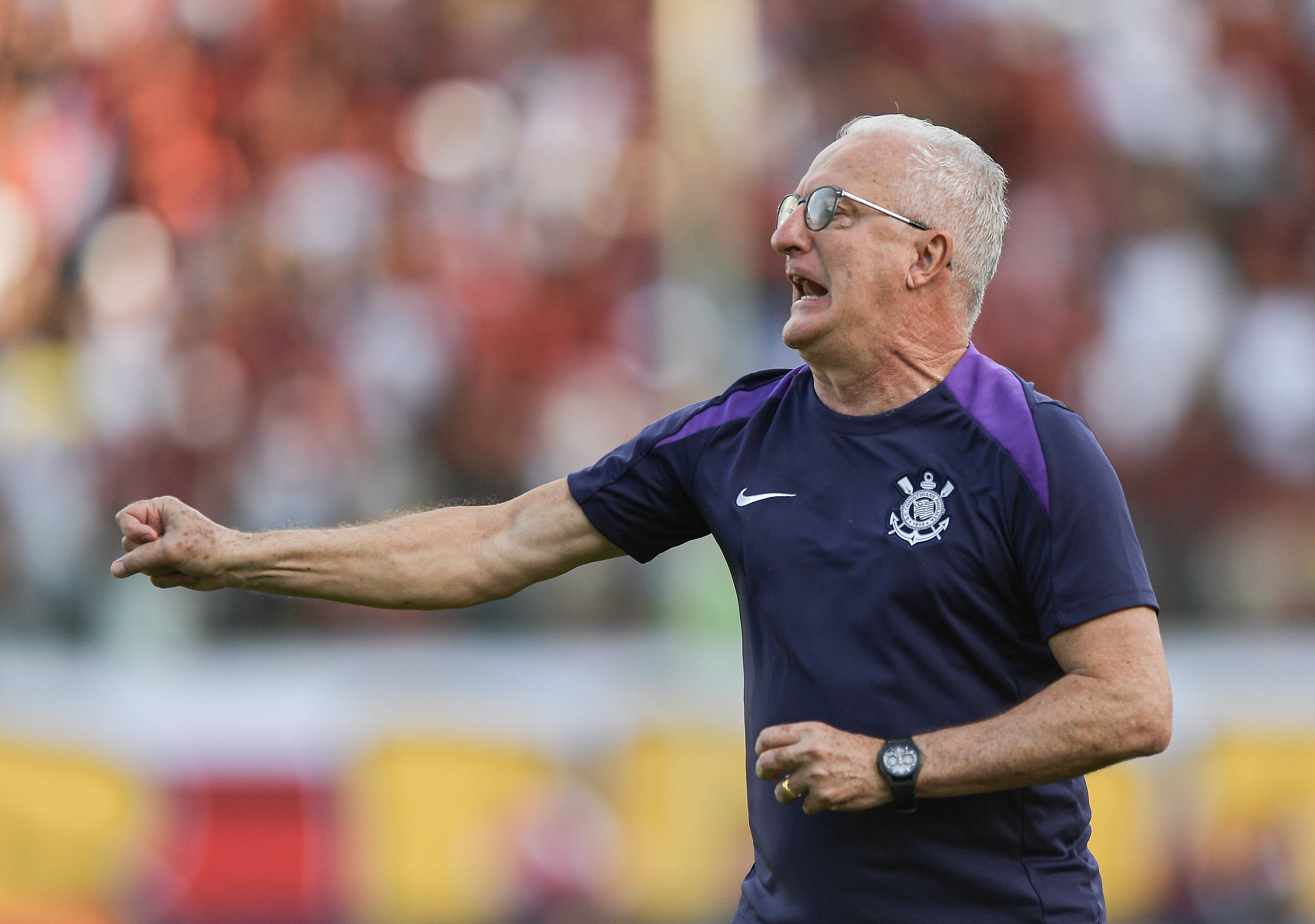 Dorival elogia Corinthians 