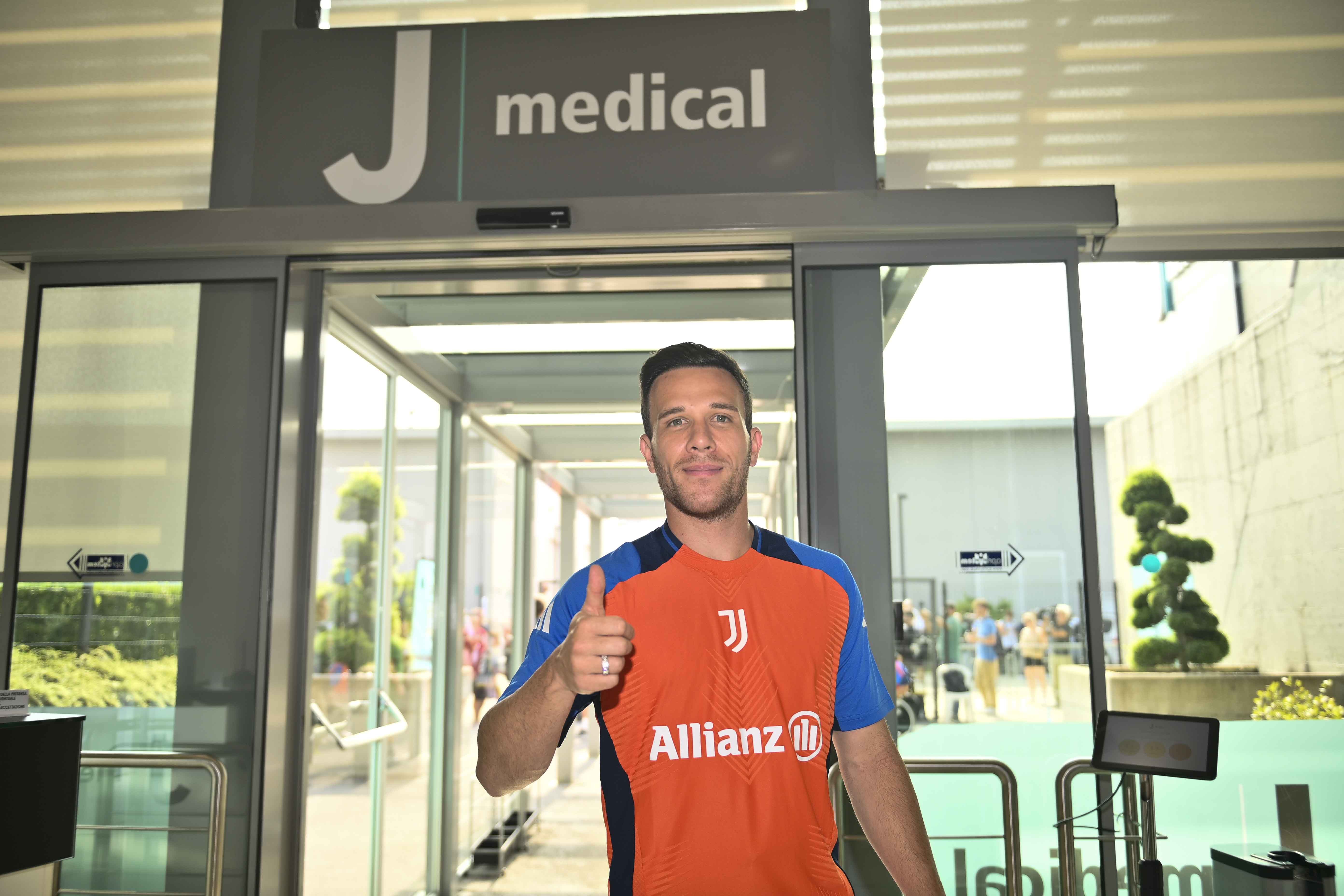 Acertado com o Grêmio, Arthur ainda negocia saída da Juventus