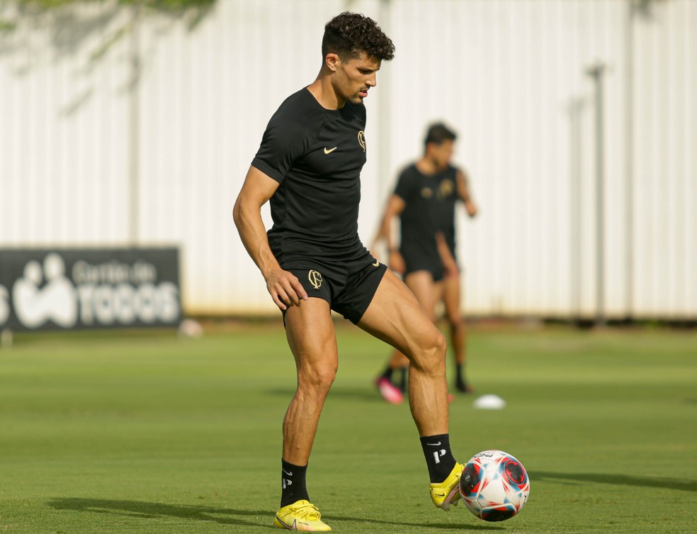 Rafael Ramos em treino do Corinthians — Foto: Rodrigo Coca/Ag. Corinthians