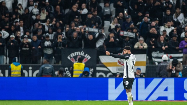 Memphis Depay Corinthians Palmeiras