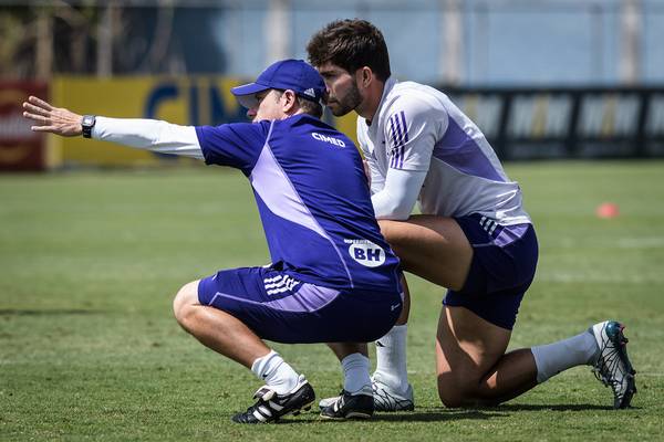 Escalação do Cruzeiro: com interino, time diminui baixas médicas para pegar o Bragantino