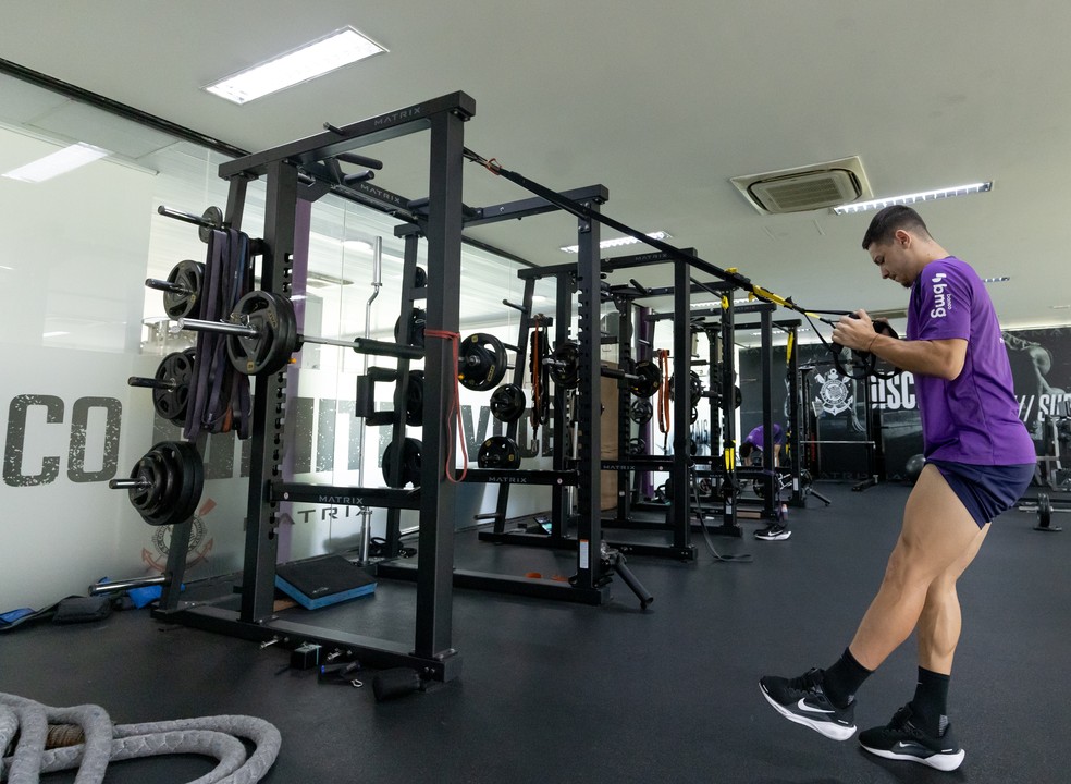 Rodrigo Garro realiza atividade na academia do CT Joaquim Grava às vésperas da final do Campeonato Paulista — Foto: Rodrigo Coca/ Agência Corinthians