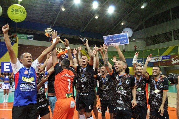 Santa Maria vence Cohab VI e se torna o primeiro campeão do Sub-20 na Copa  TV Grande Rio de Futsal, copa tv grande rio de futsal