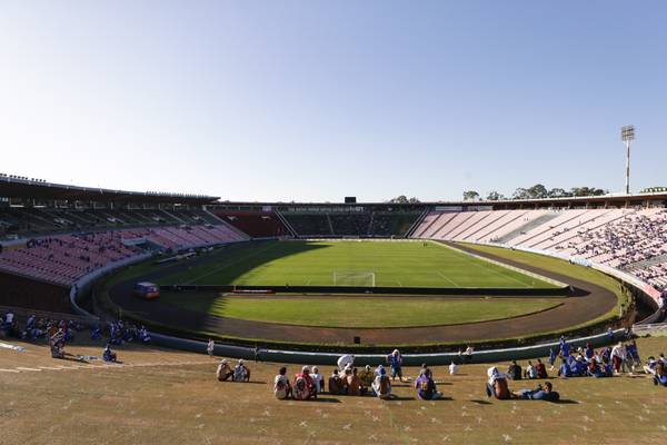 Punido pelo TJD, Cruzeiro leva jogo contra o Athletic para Uberlândia