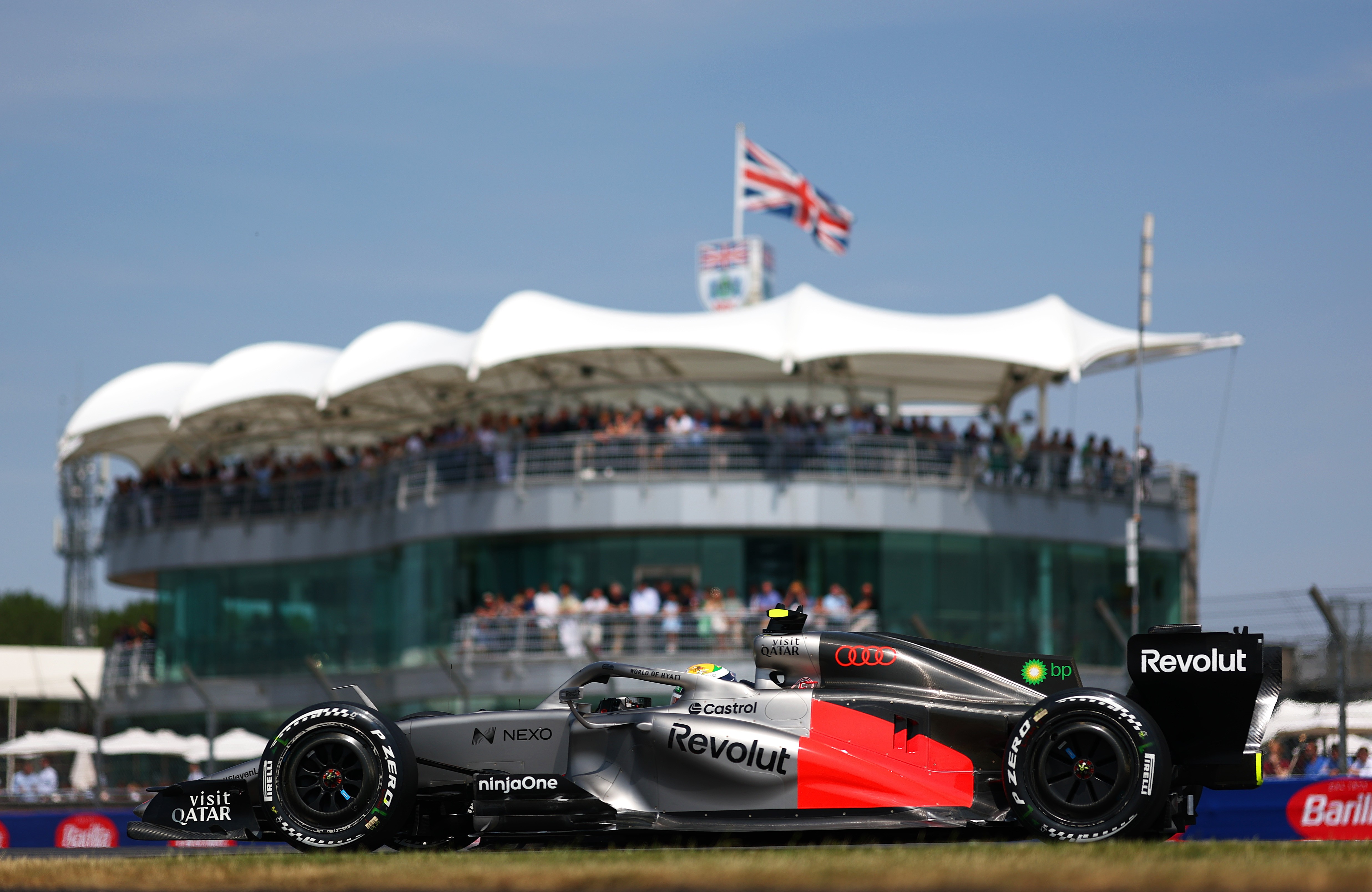 Análise: Hamilton faz mágica em Silverstone com pole da sprint em cima da Mercedes