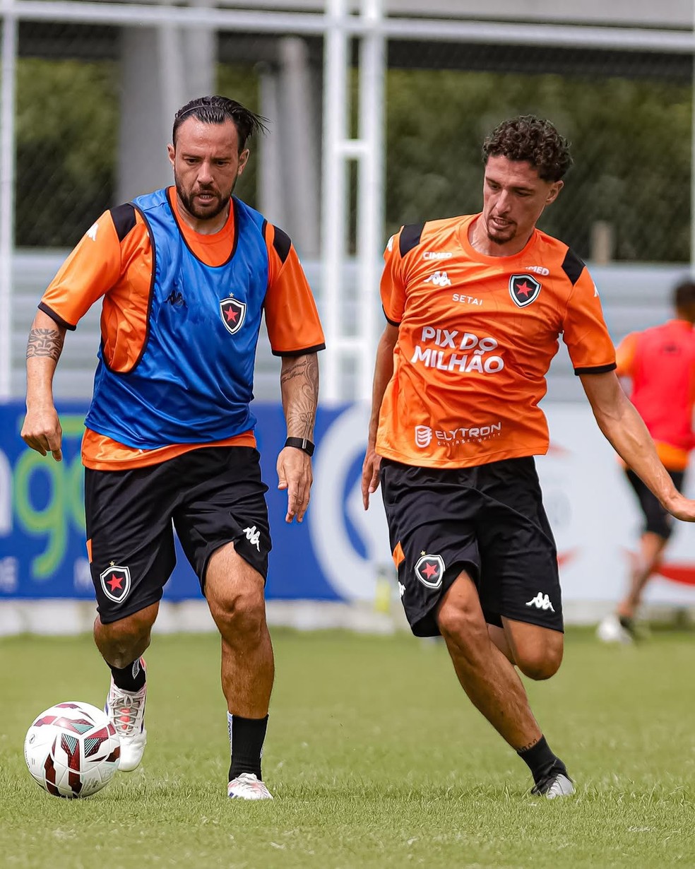Giovanni e Igor Maduro treino Maravilha do Contorno