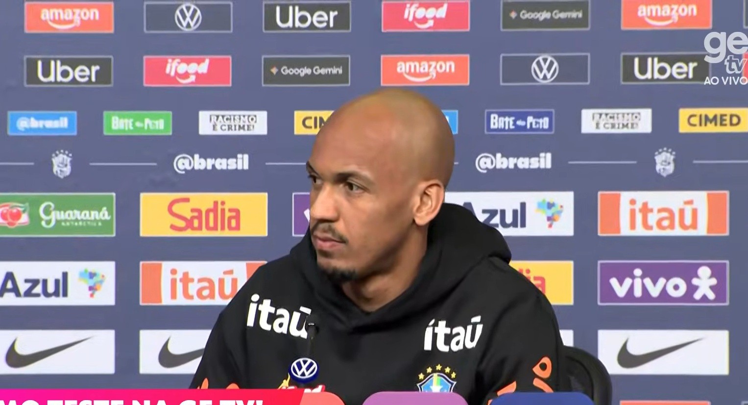 Fabinho minimiza entrada de Casemiro em Endrick em treino da Seleção