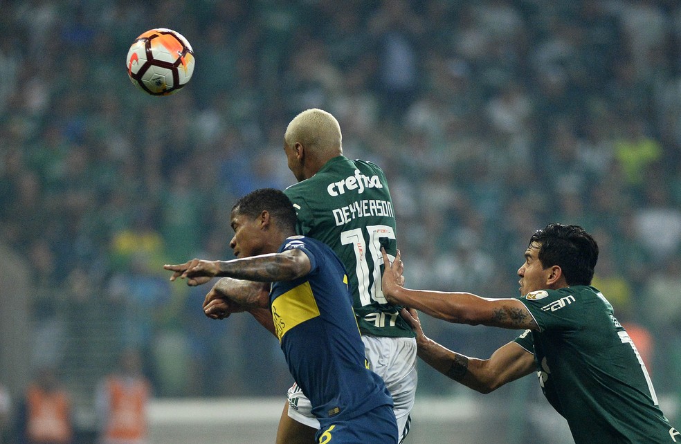 Duelo entre Palmeiras e Boca pela semifinal da Libertadores de 2018  — Foto: Marcos Ribolli