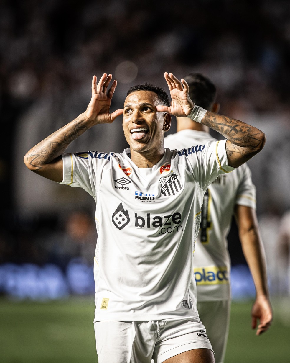 Otero faz homenagem a Neymar em gol do Santos contra o Palmeiras — Foto: Raul Baretta/Santos FC